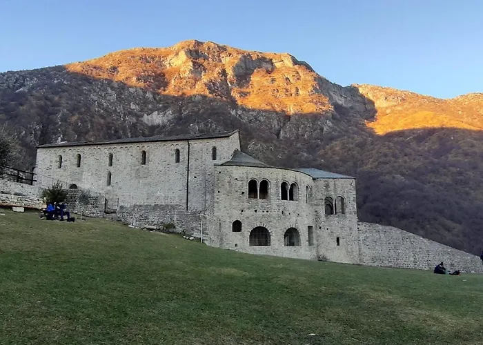 Shangri-la Апартаменты